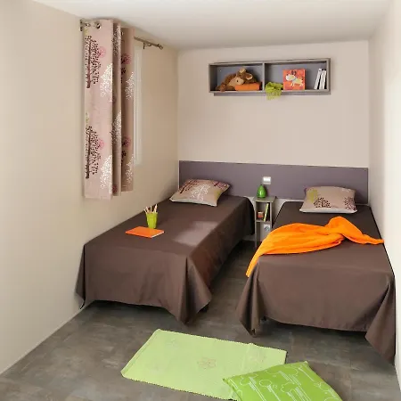 Paris Beau Village אתר קמפינג Villiers-sur-Orge