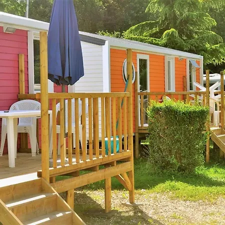 Кемпинг Paris Beau Village Villiers-sur-Orge